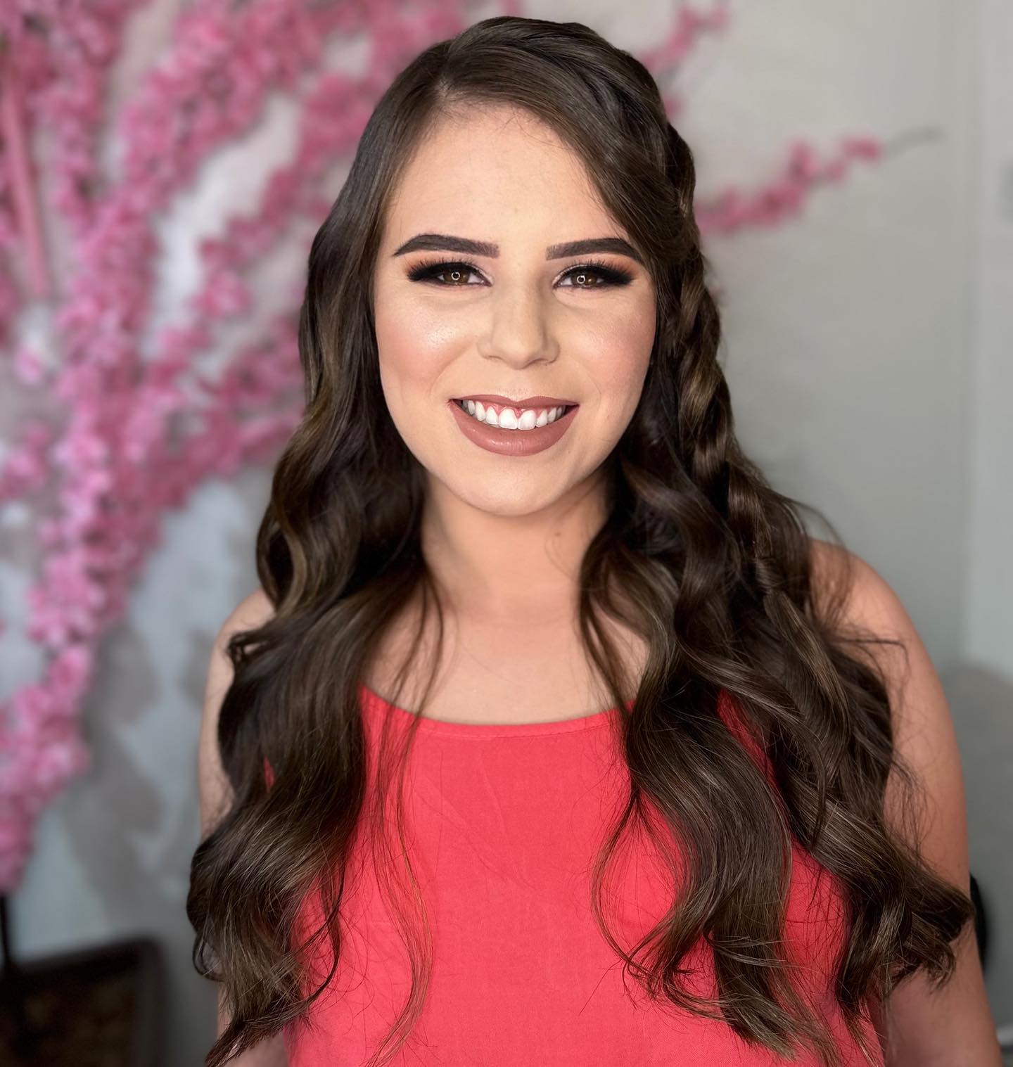 Maquiagem e Penteados