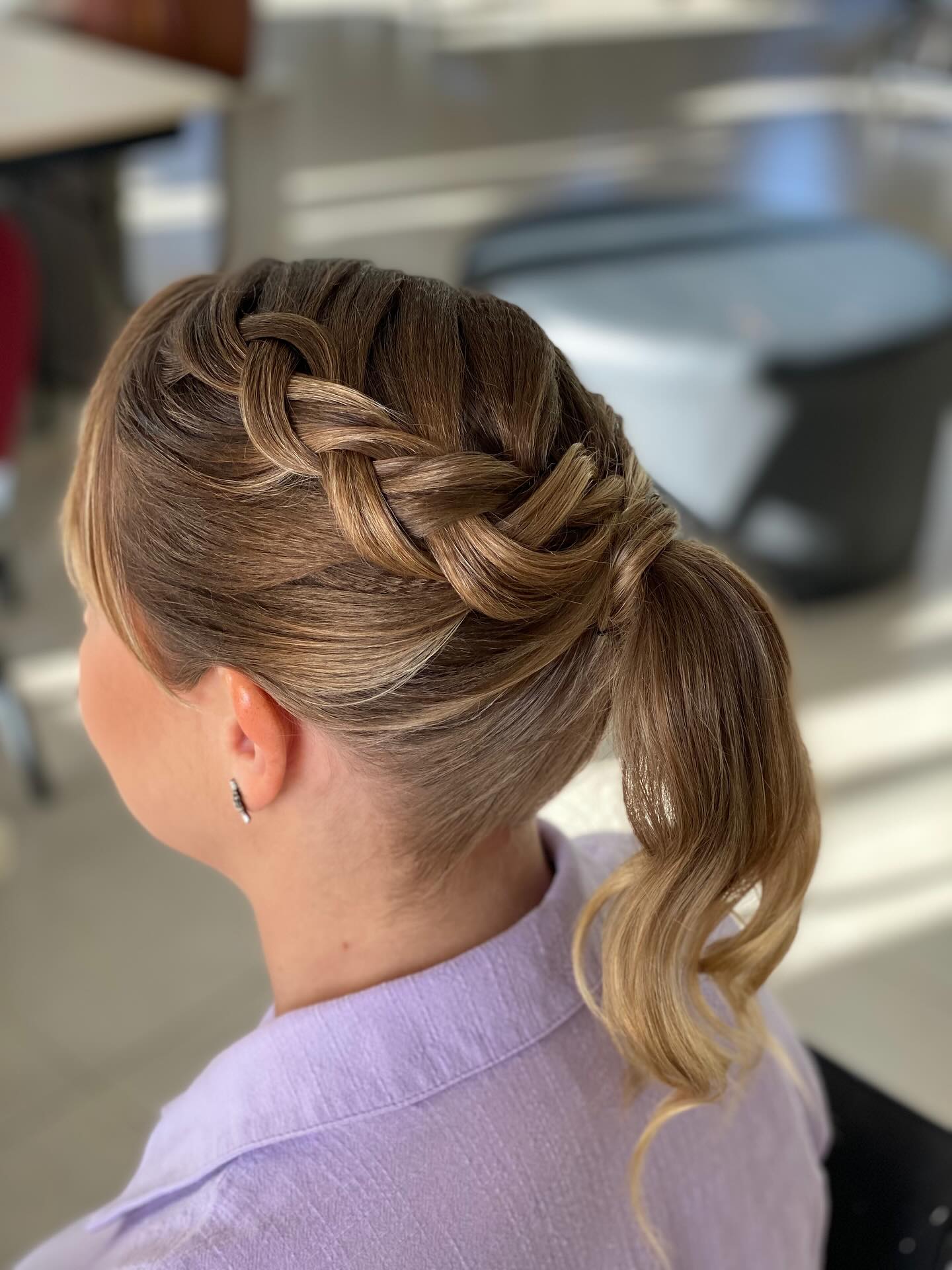 Maquiagem e Penteados